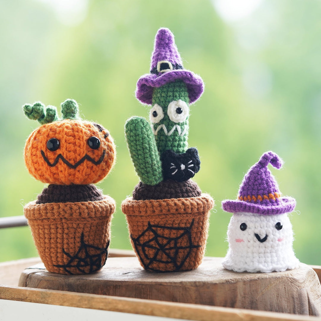 Halloween Plants with Ghost Amigurumi DIY Crochet Kit Wizardi F07N8-M226