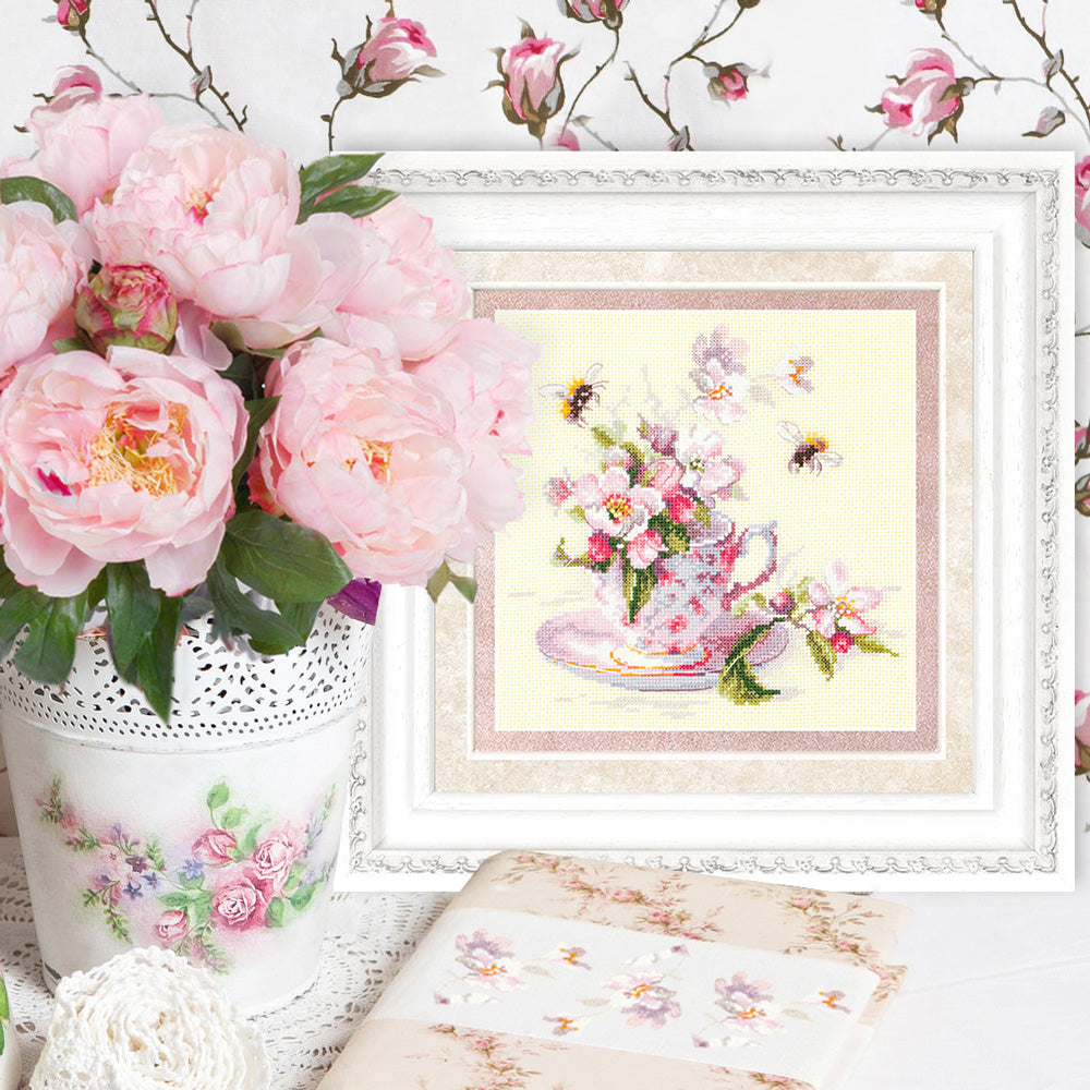 Cup and Apple Blossom 120-041 Counted Cross-Stitch Kit