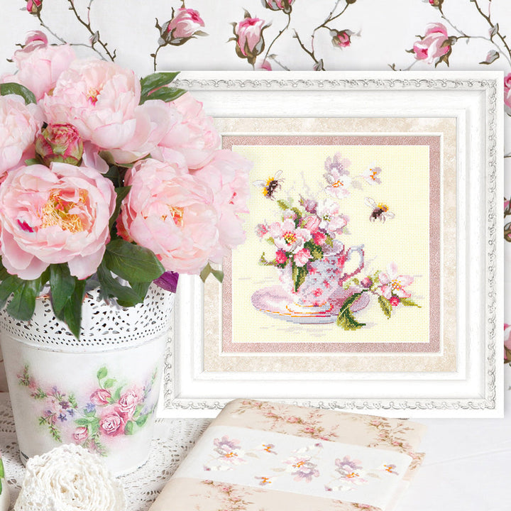 Cup and Apple Blossom 120-041 Counted Cross-Stitch Kit