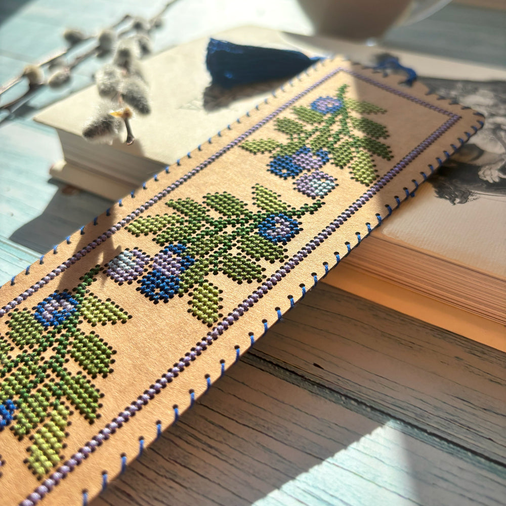 Blueberry Cardboard Embroidery Bookmark Kit by Wonderland Crafts WLZ-006
