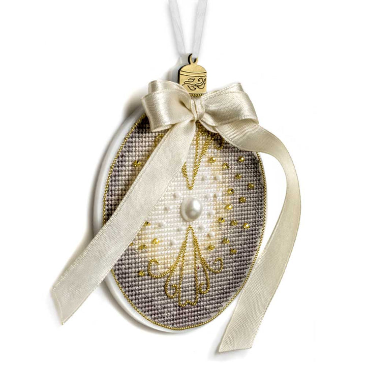 Christmas Ornament - Pearl Bauble Plastic Base Cross-Stitch Kit by Wonderland Crafts FLX-142