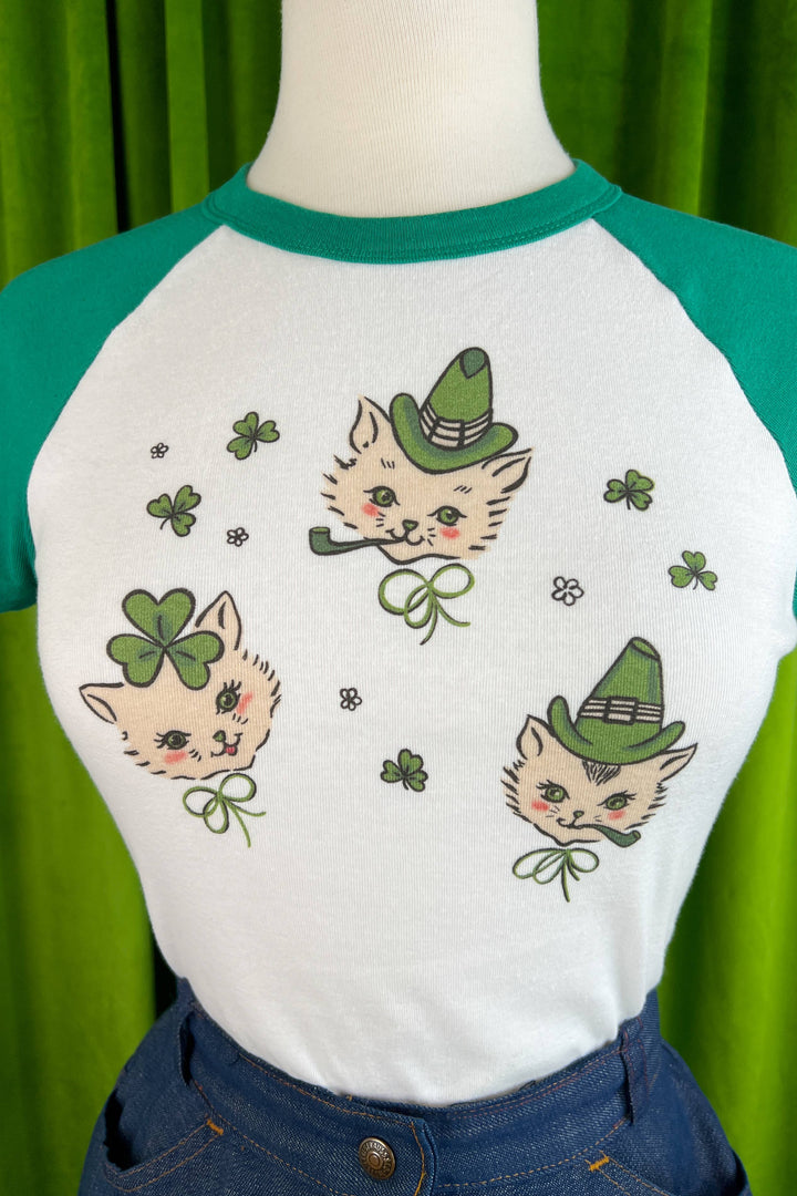 Paddy Cat Cropped Raglan Baby tee in White/Green