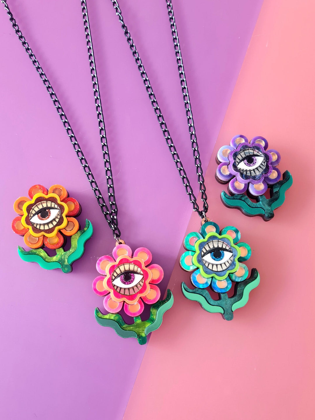 Retro Stylized Floral Mini Brooch or Pendant