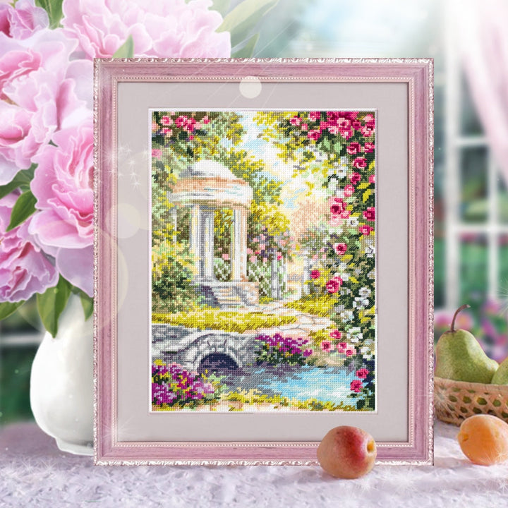 The Rotunda 210-066 Counted Cross-Stitch Kit