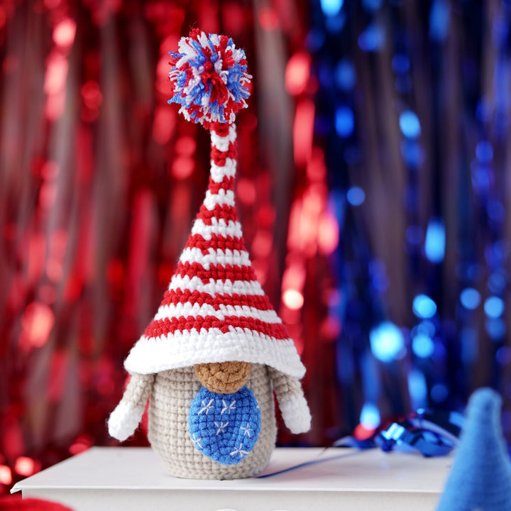 Patriotic Gnome Amigurumi DIY Crochet Kit Wizardi F07N8-M195