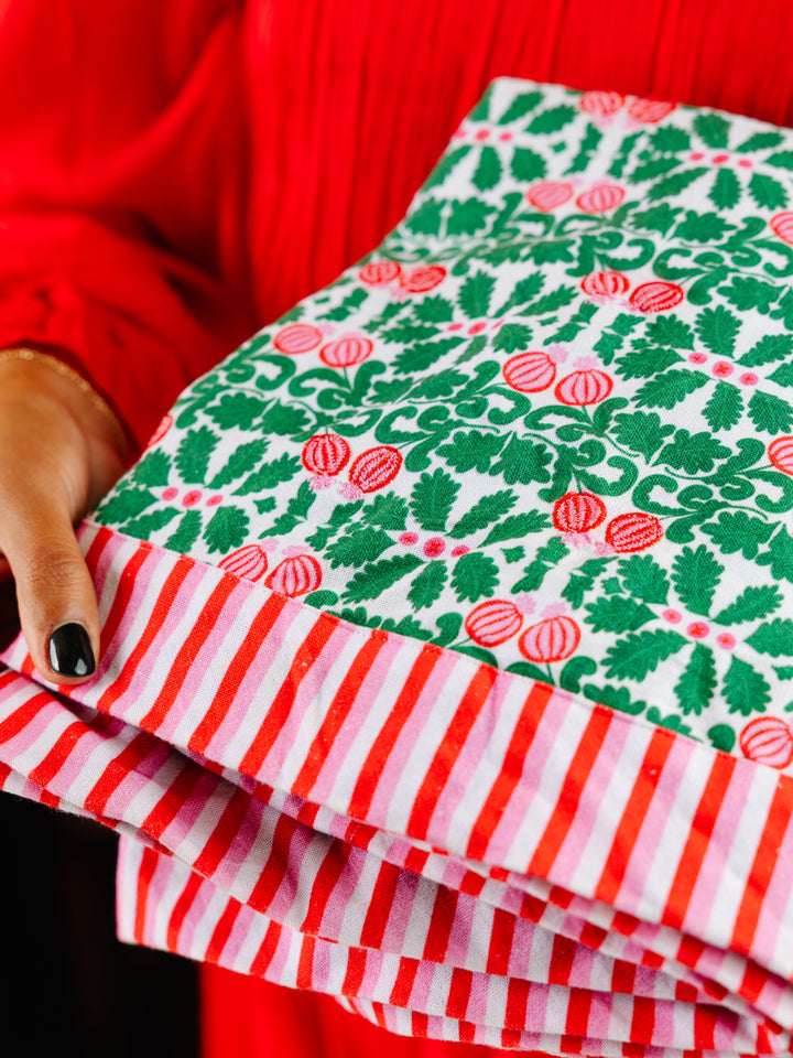 Pomegranate Round Tablecloth