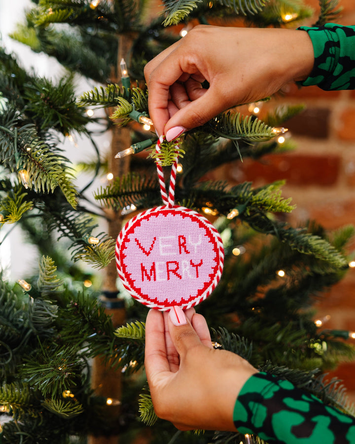 Needlepoint Ornament - Very Merry
