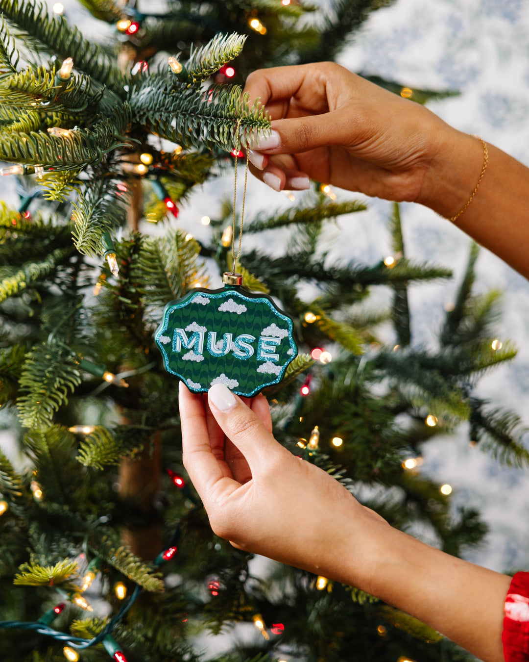 Scallop Ornament - Muse