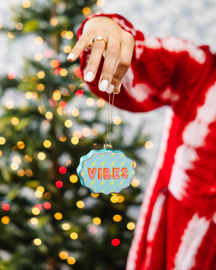 Scallop Ornament - Vibes