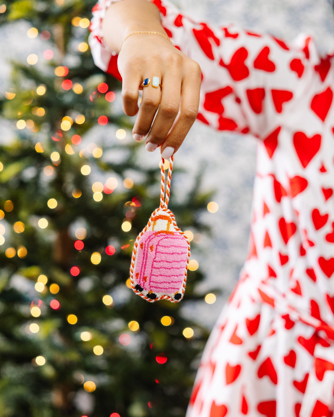 Needlepoint Icon Ornament - Suitcase