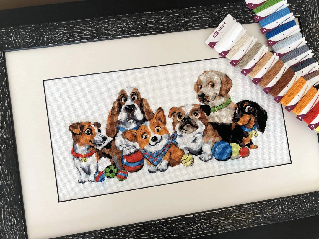 Dog Show R1923 Counted Cross Stitch Kit