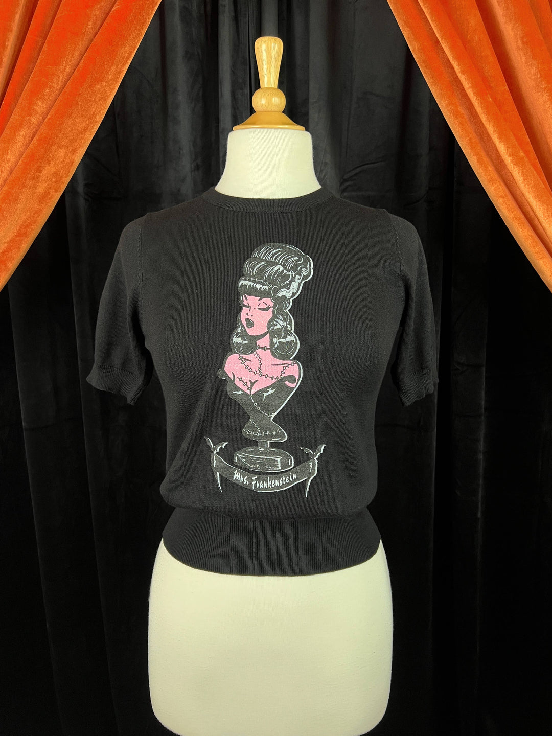 Mrs. Frankenstein short sleeve Sweater in Black