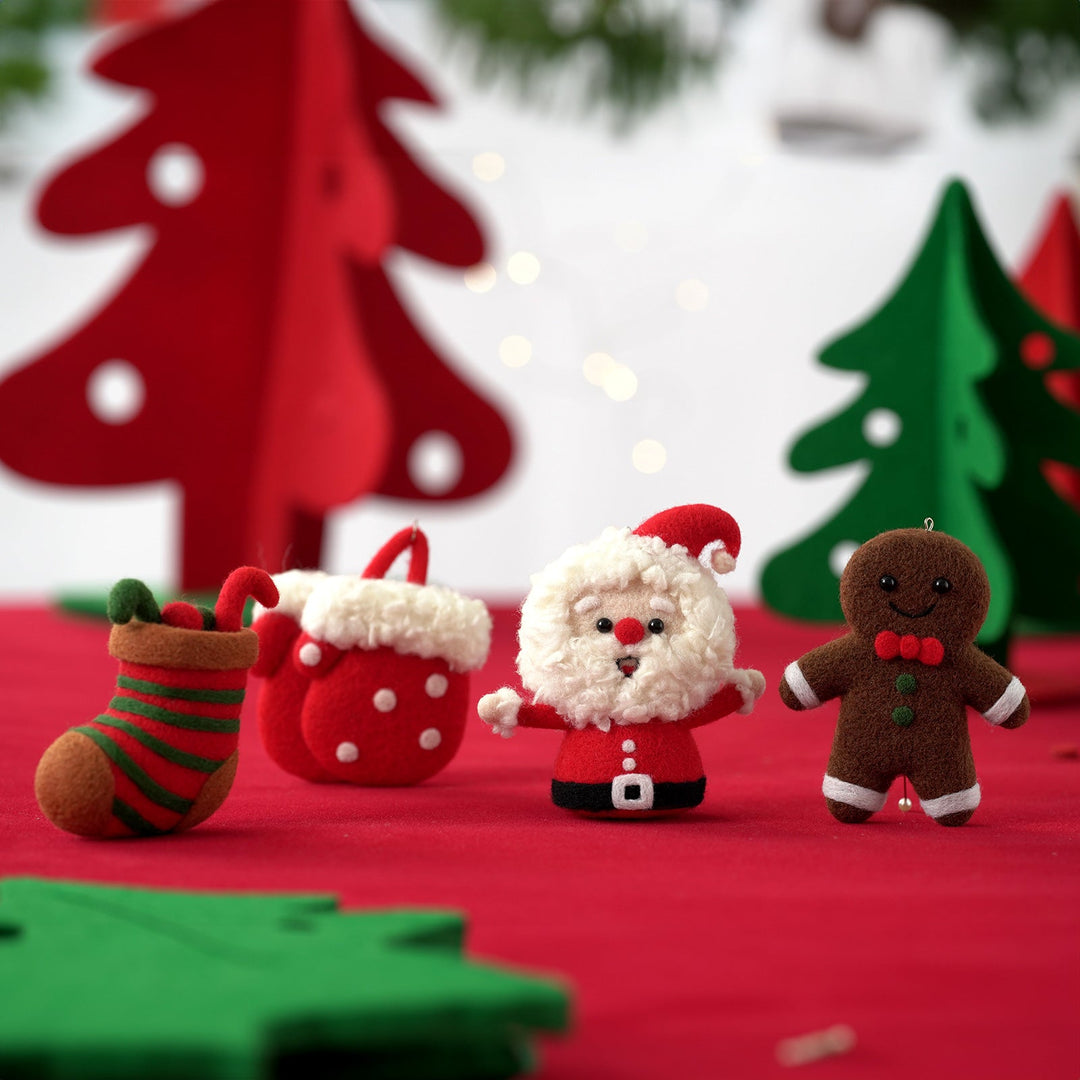 Christmas Tree, Stocking, Gingerbread man and Santa Needle Felting Kit. Wizardi DIY Wool Craft Kit F07N8-Z-10