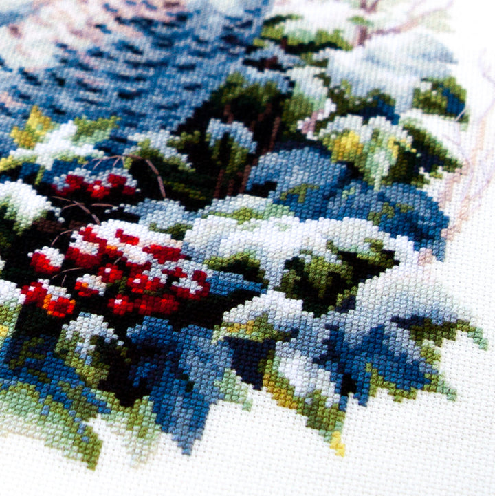 Snowy Owl Counted Cross Stitch Kit by Magic Needle 70-24
