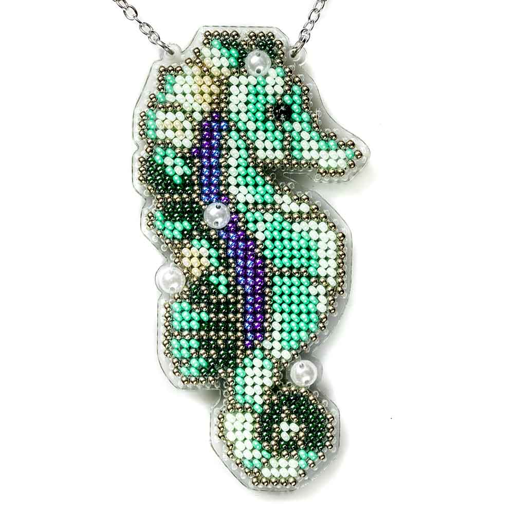 Set for embroidery with beads on a plastic base FLPL-104