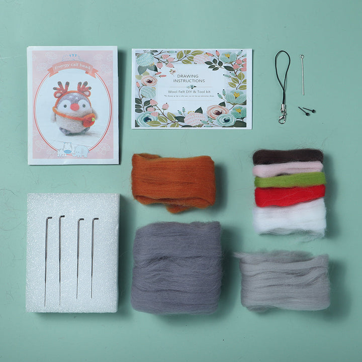 Christmas Penguin Needle Felting Kit. Wizardi DIY Wool Craft Kit F07N8-W116