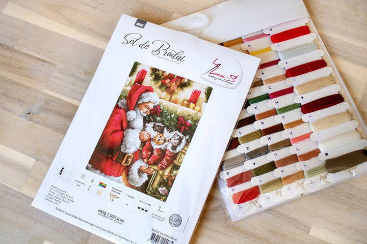 Santa Claus B602L Counted Cross-Stitch Kit