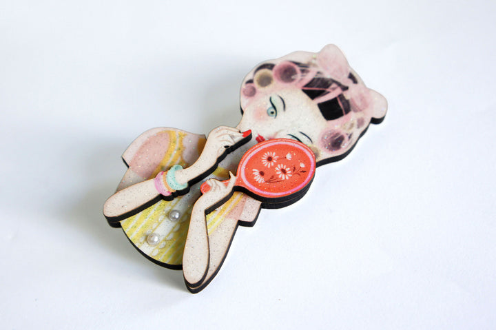 Vanity Lady Brooch by Laliblue
