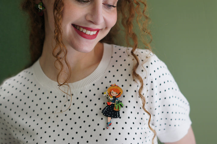 Girl with Daisies Brooch by Laliblue, image 2