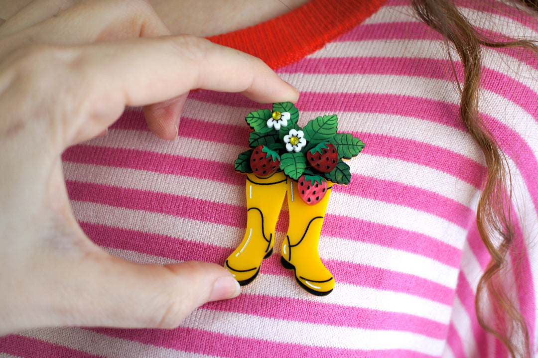 Strawberry Boots Brooch by Laliblue, image 4
