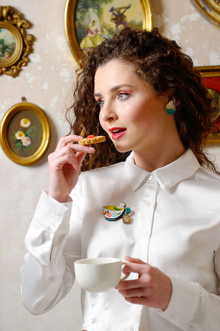 Relax Tea Brooch by Laliblue