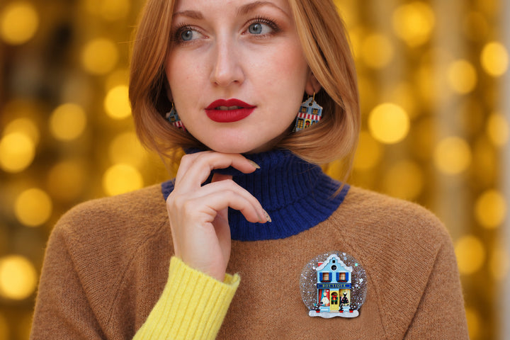 Christmas boutique window close up, LaliBlue Christmas jewelry, vintage