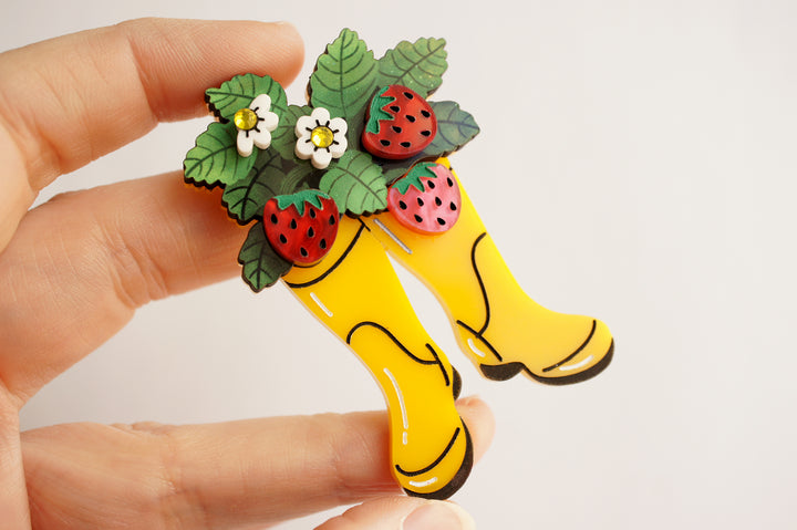 Strawberry Boots Brooch by Laliblue, image 5