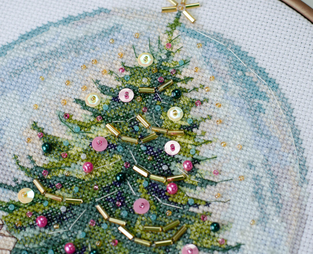 Counted Cross-stitch kit - Moment Before Christmas AH-255