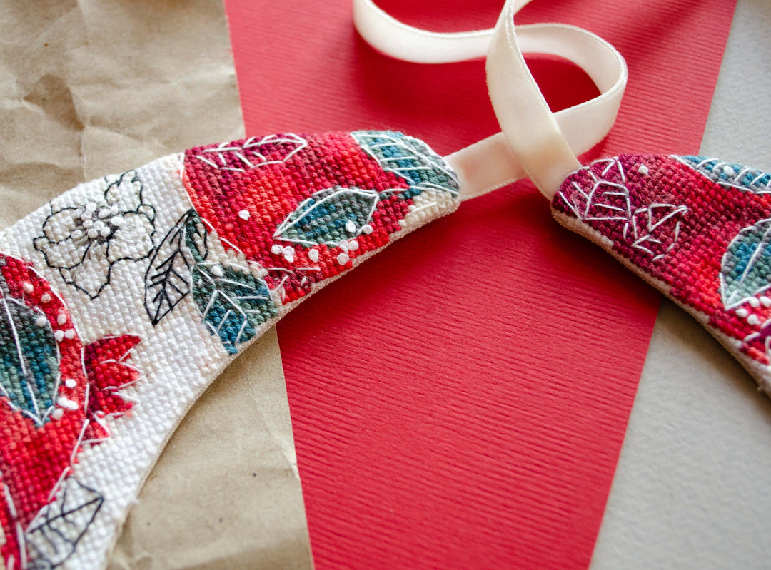 Counted Cross stitch kit - Collar Pomegranate Temptation