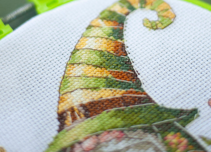 Cross-stitch kit - Florist AHM-088