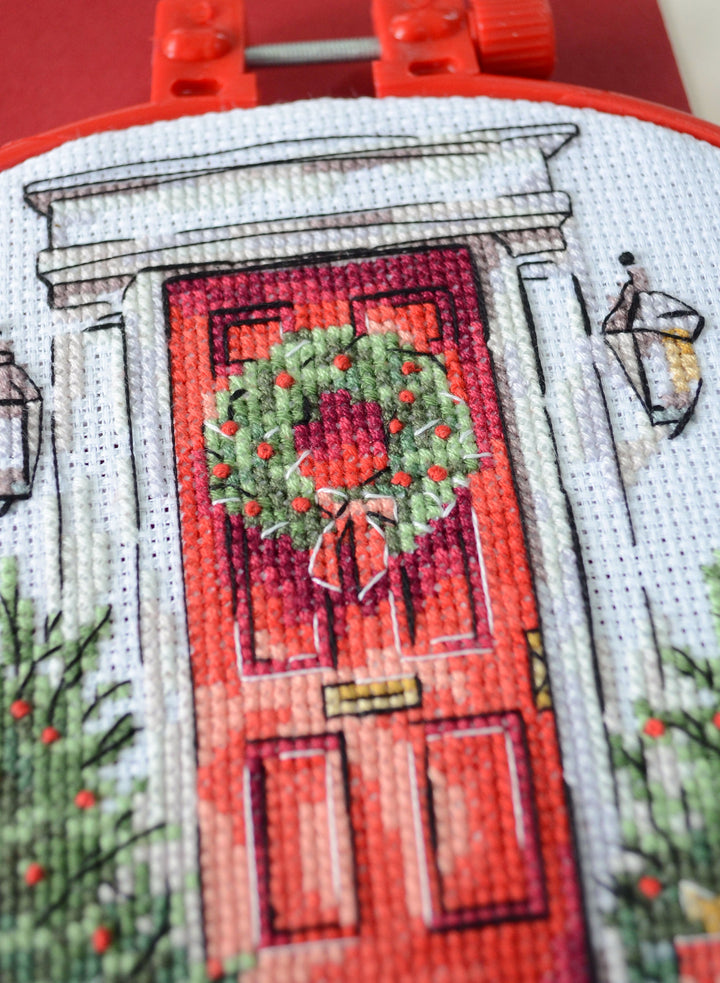 Cross-stitch kit - Festive welcome AHM-089