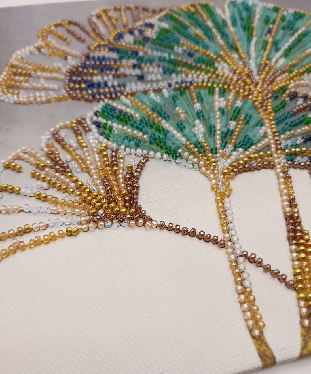 Mid-sized Bead Embroidery kit - Emerald leaves