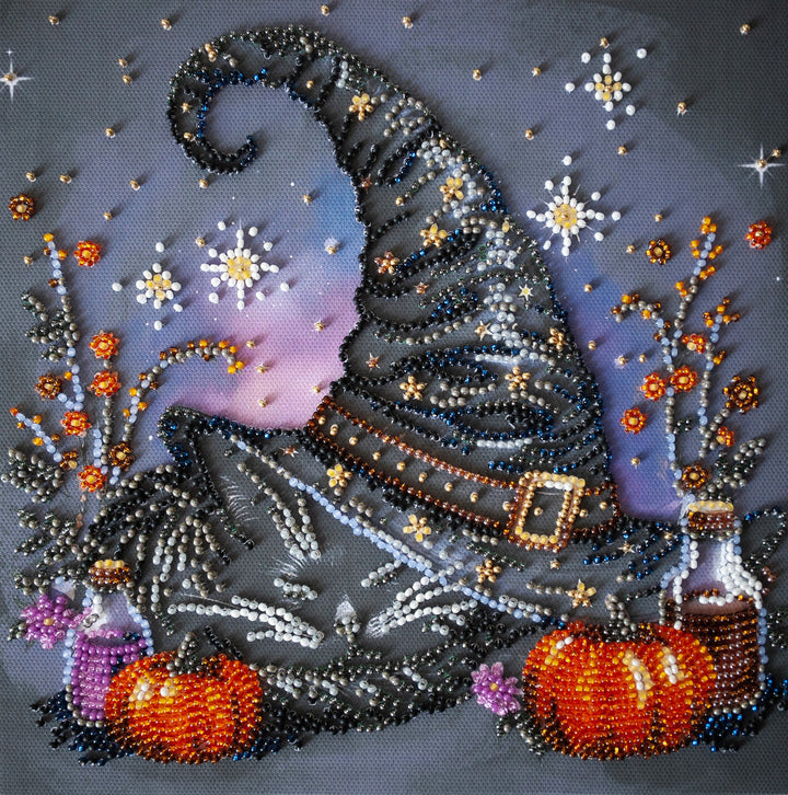 Mid-sized bead embroidery kit - Dream of the Witch AMB-123