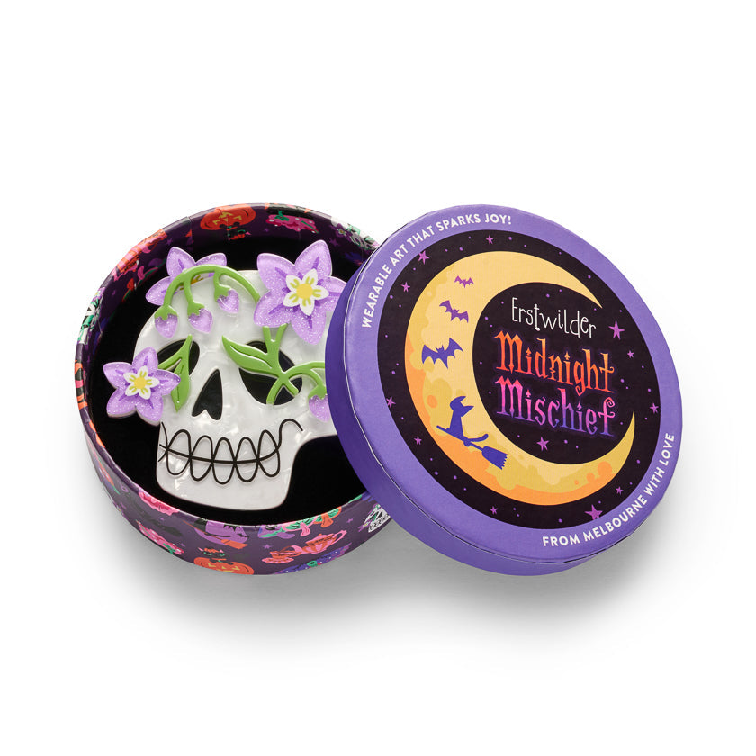 Shade of Night Brooch by Erstwilder – Quirks!