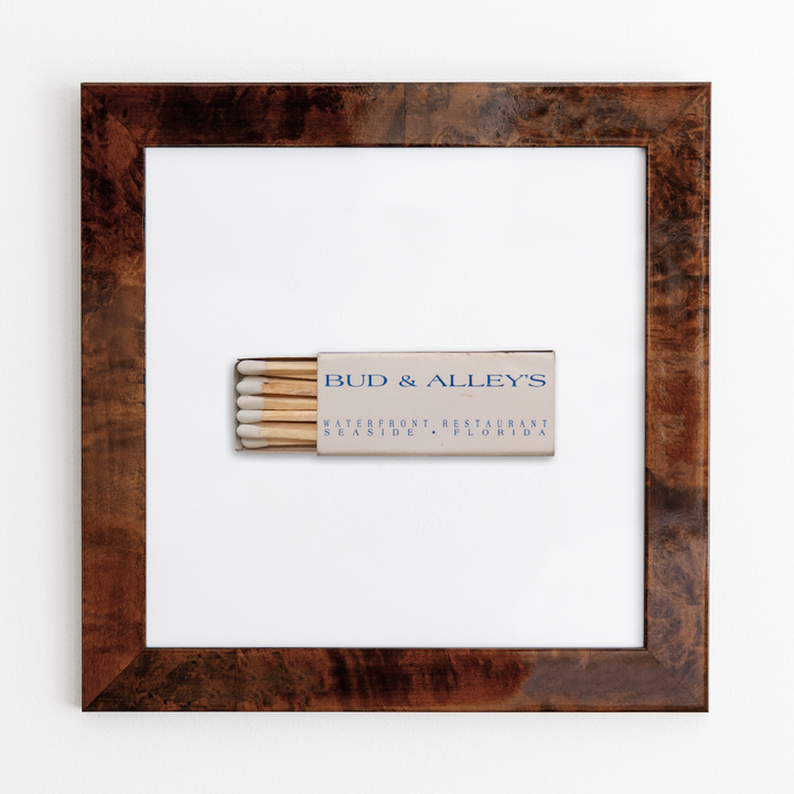 Bud & Alleys Seaside Restaurant