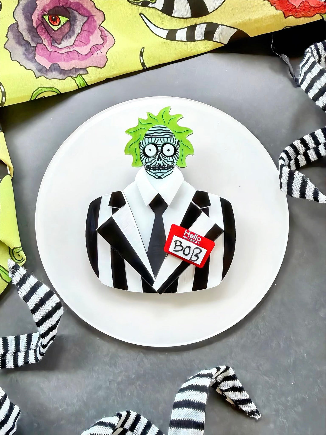 Decoy Bob Brooch - Weird Horror Statement Pin