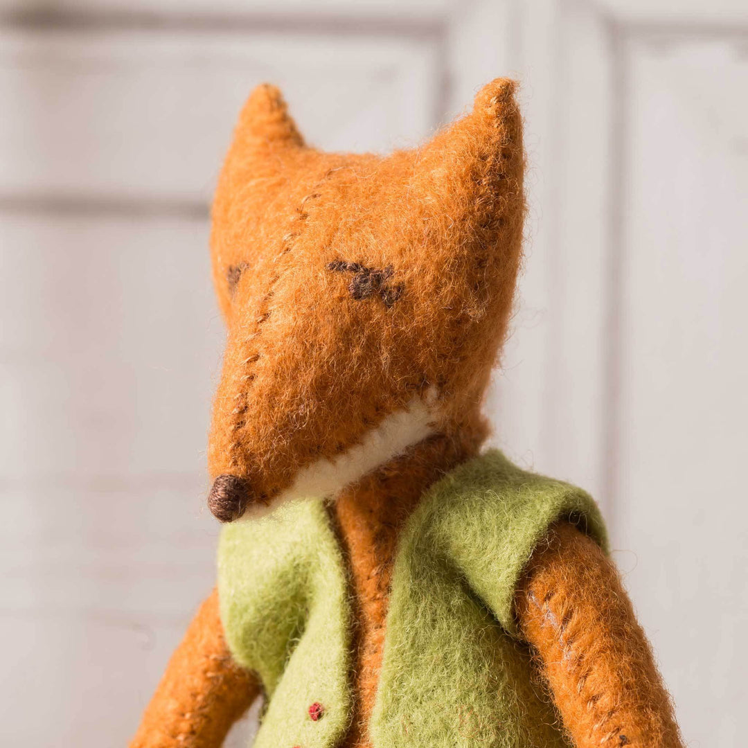 Fergus Fox Felt Craft Kit by Corinne Lapierre FEFOX1F