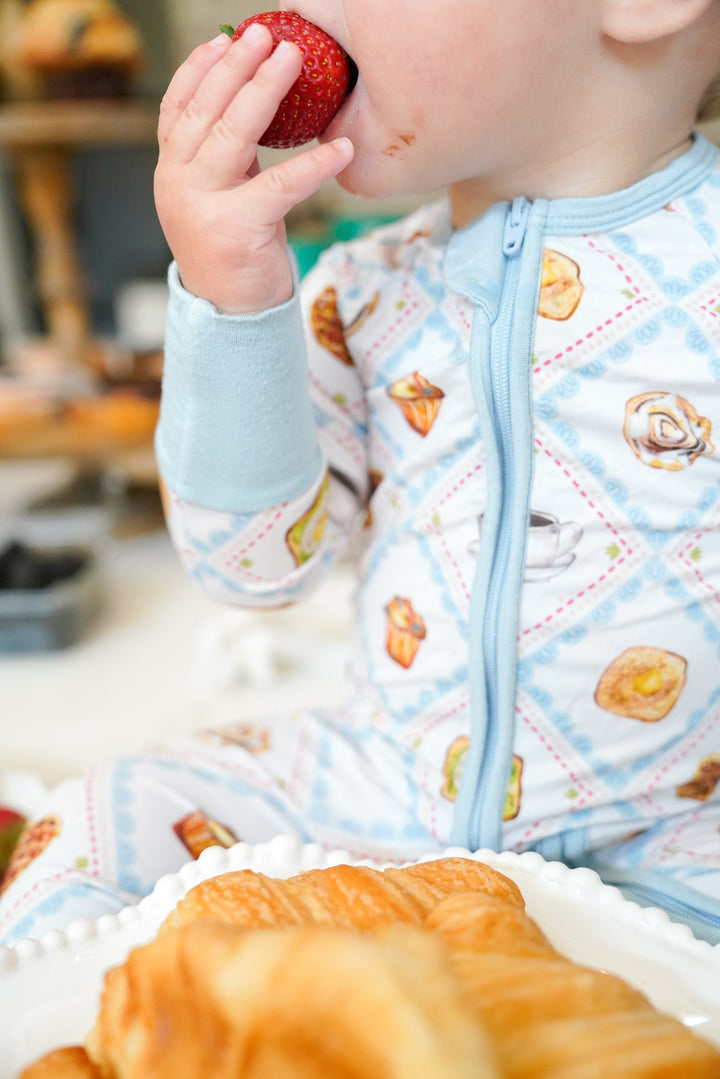 Blue Breakfast - Bamboo Sleeper