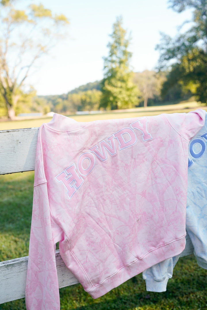 Howdy - Camo Vintage Crew-Neck Sweatshirt