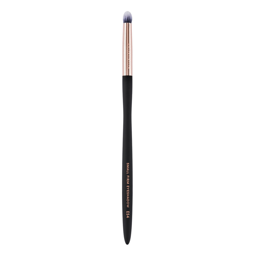 Artistry Series | Small Firm Eyeshadow Brush