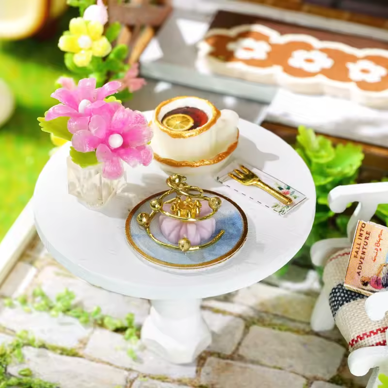 Leisure Time Dollhouse Kit - Miniature Wizardi Roombox Kit