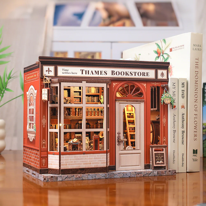 Thames Bookstore Miniature Dollhouse Kit by Wizardi F07M5-72-CWGB405