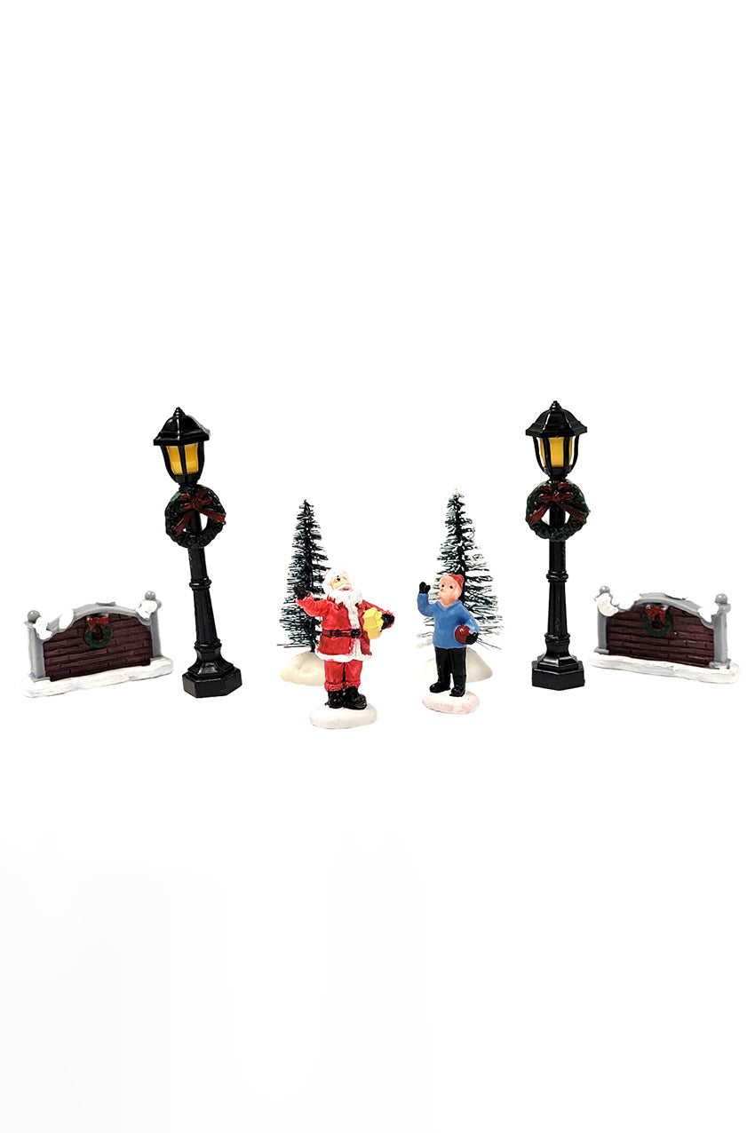 Santa Street Christmas Village Miniature by Wizardi F07N5-1C