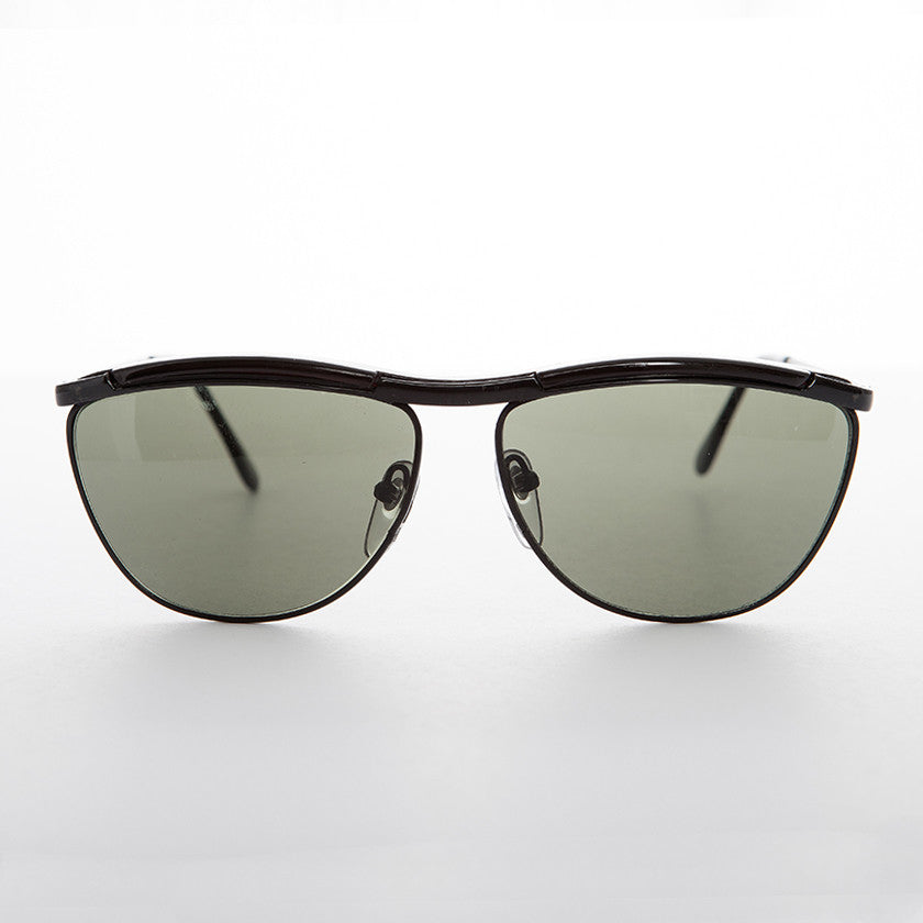 Elegant Sunglass with Rare Brow Bar Design - Fletcher