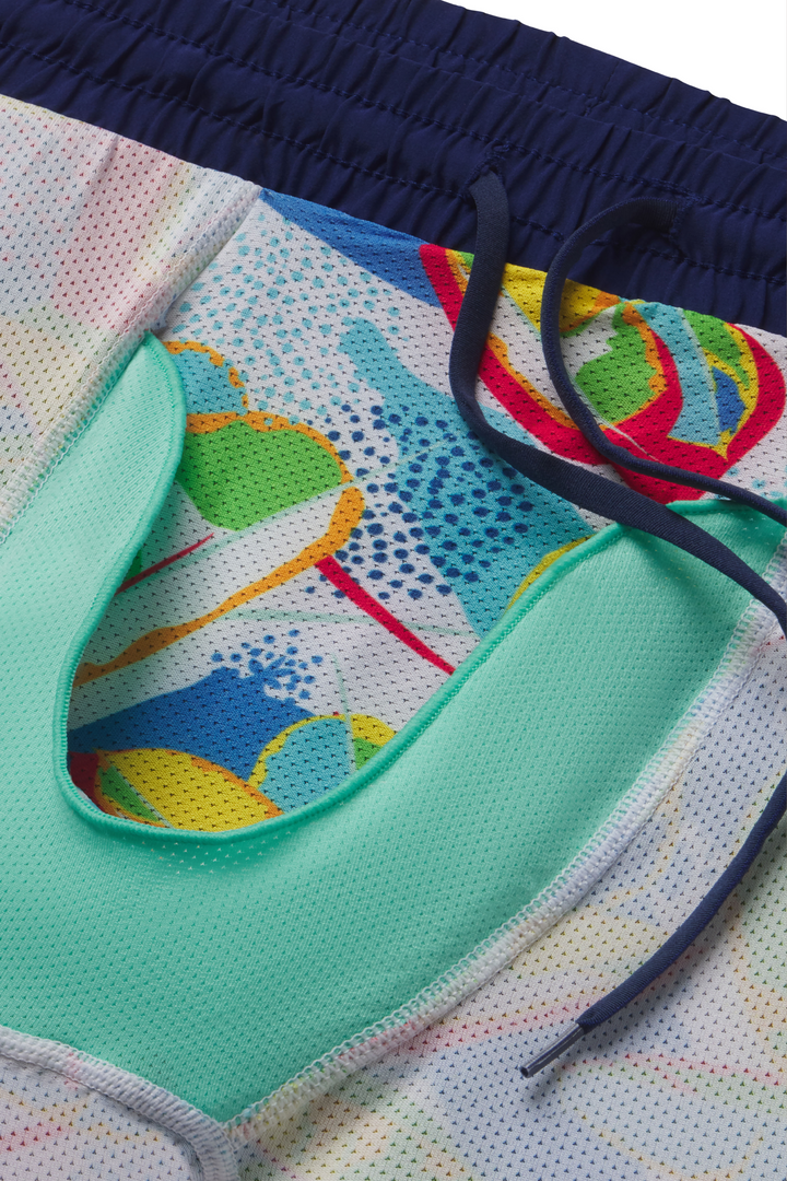 The Hot in Havana | Tropical Navy Ball Hammock® 5 Inch Athletic Shorts