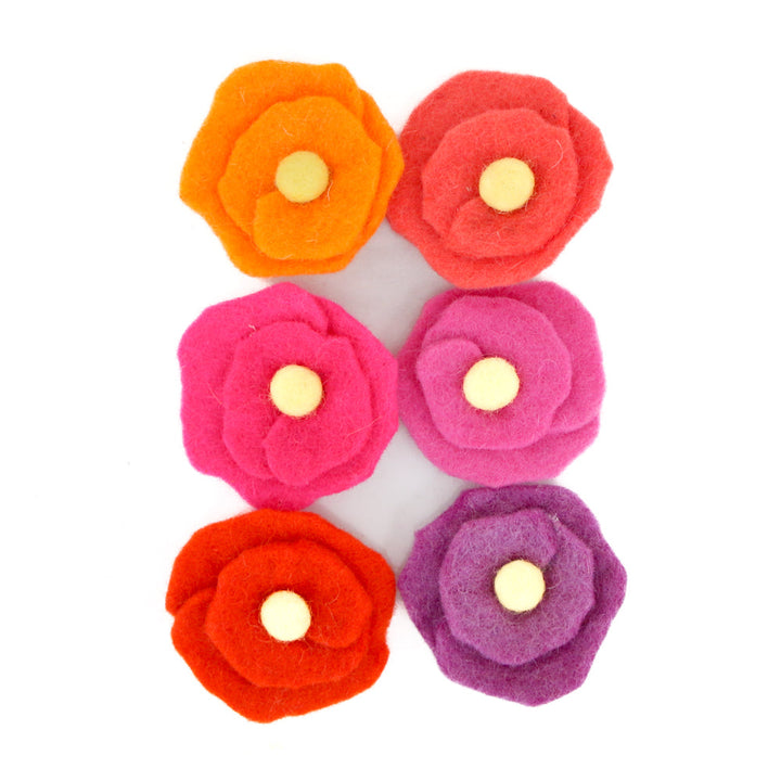 Felt flower magnets - pink set