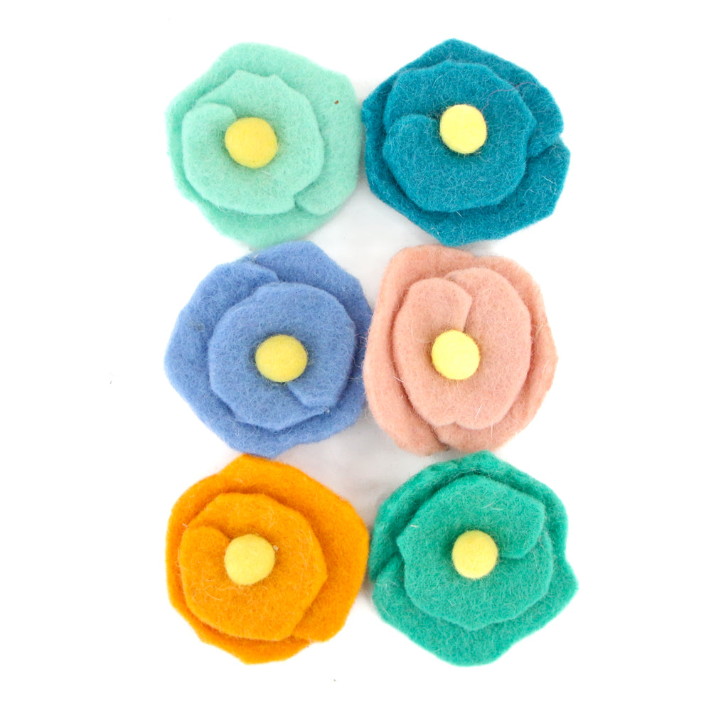 Felt flower magnets - blue set