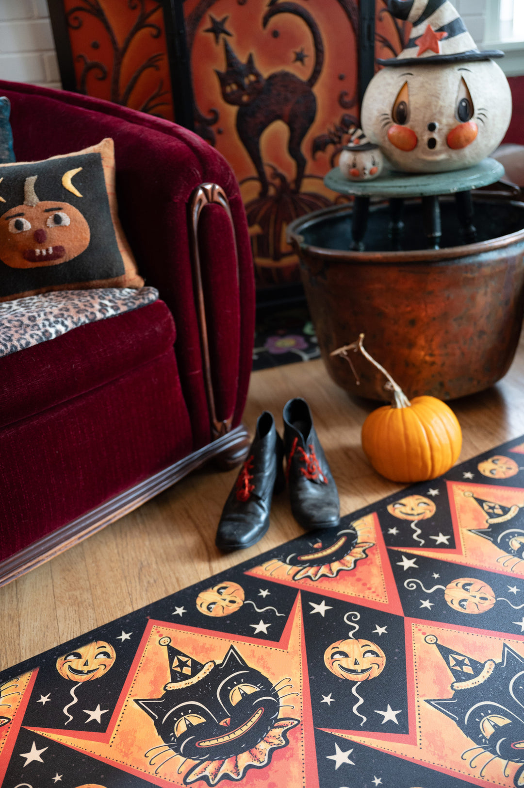 Grinning Black Cat Jack 56” Harlequin Vinyl Floor Decor