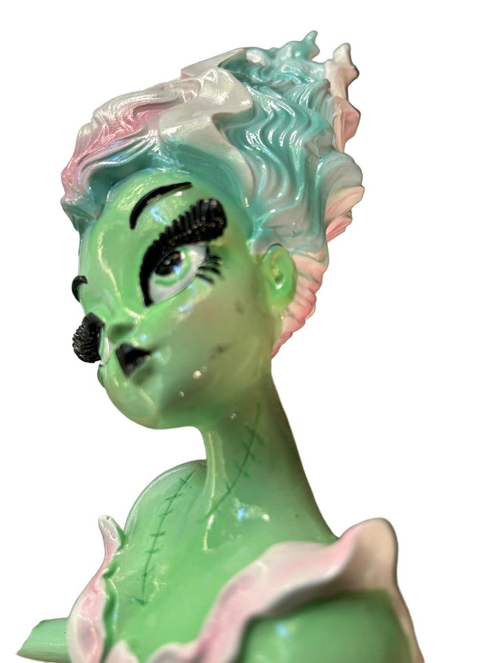 *SECOND* Pastel Candy Bride 18" Monster Bride w/ Igor Bulldog Figurine | Miss Fluff December Diamonds