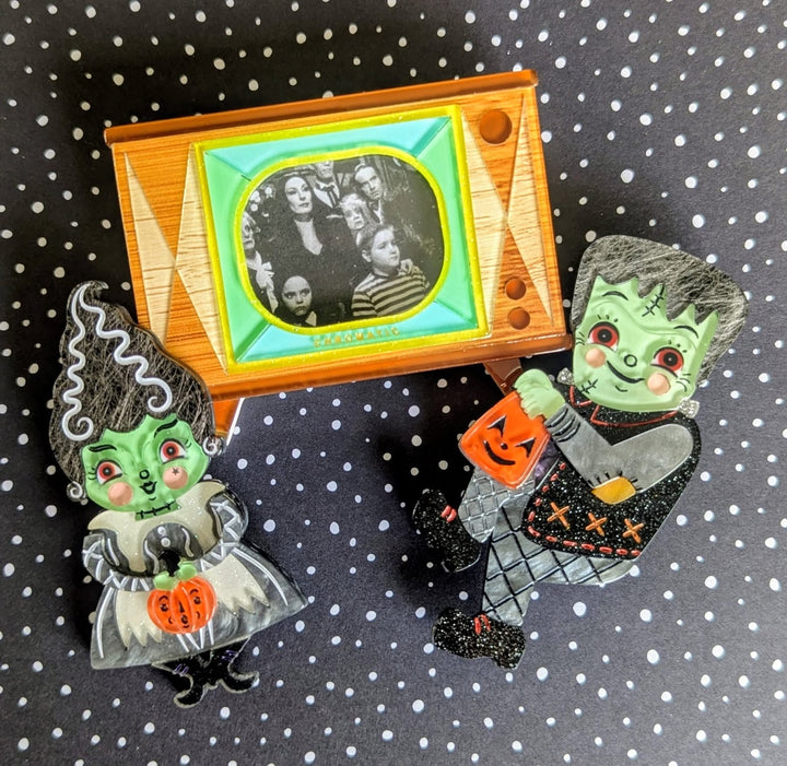 Tune In Customizable Retro TV Brooch by Lipstick & Chrome